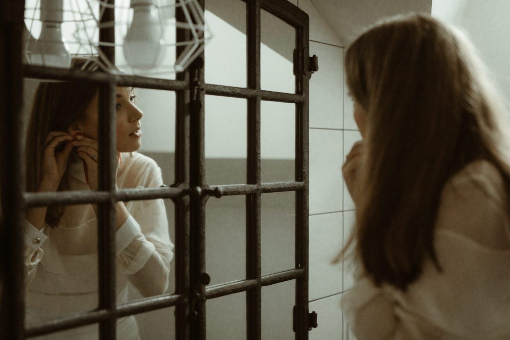 przygotowania panny młodej w folwarku