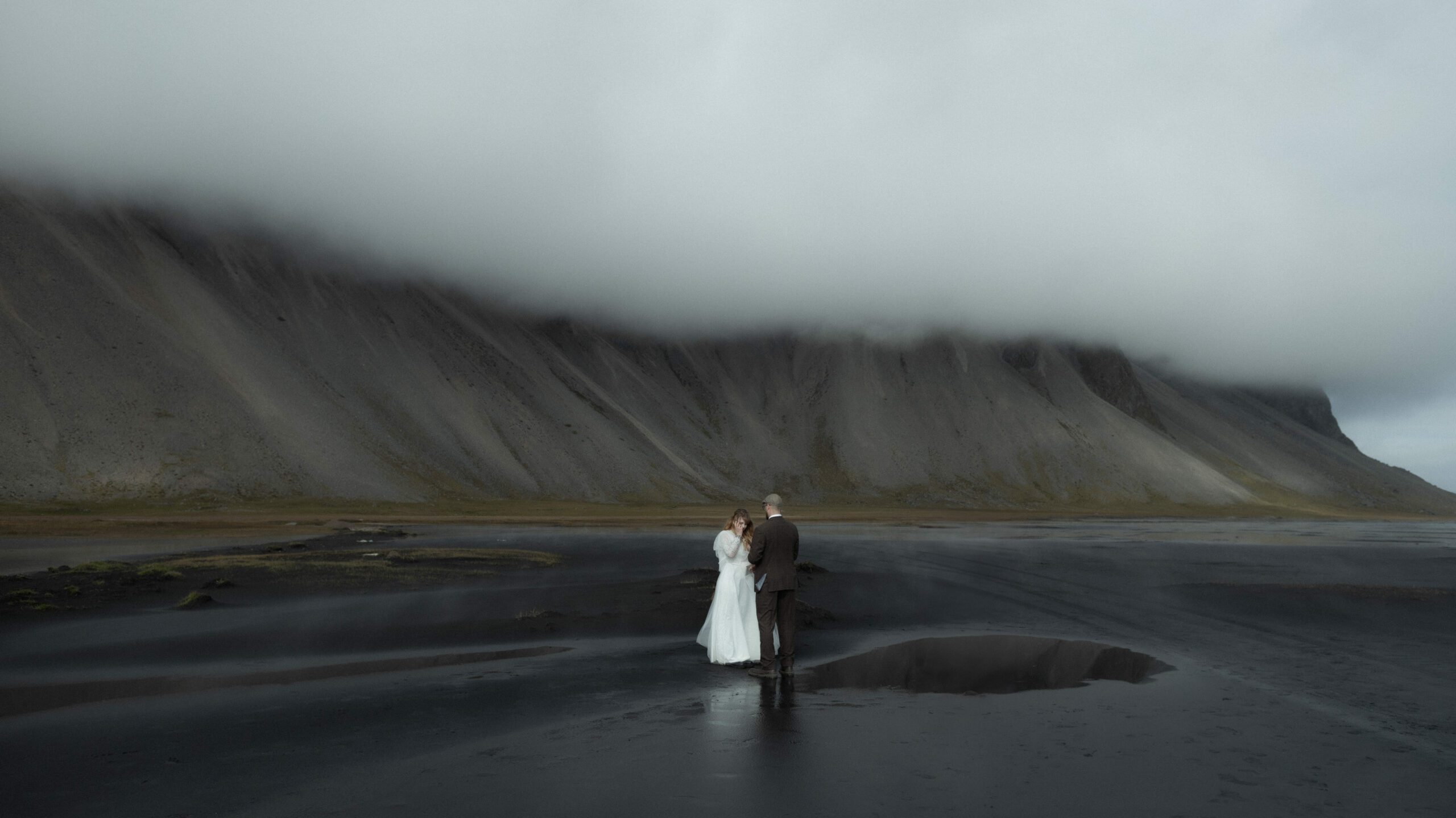 Skógafoss elopement wedding photography